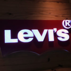 levi-1
