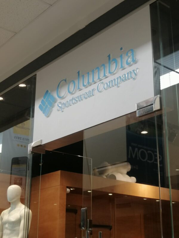 LOGO CORPOREO CON VINILO