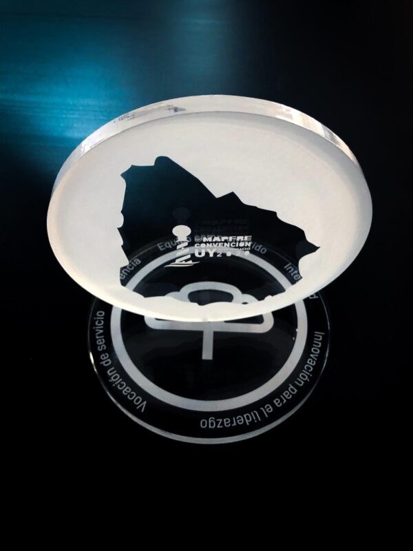 TROFEO ACRILICO MAPFRE